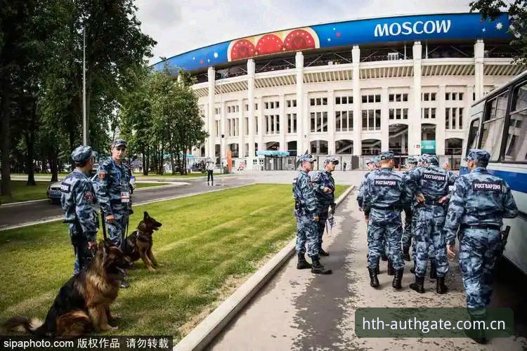 华体会使用教程最新版 为什么世界杯安保从四十人缩减到三人?英国警员赴美背后的博弈